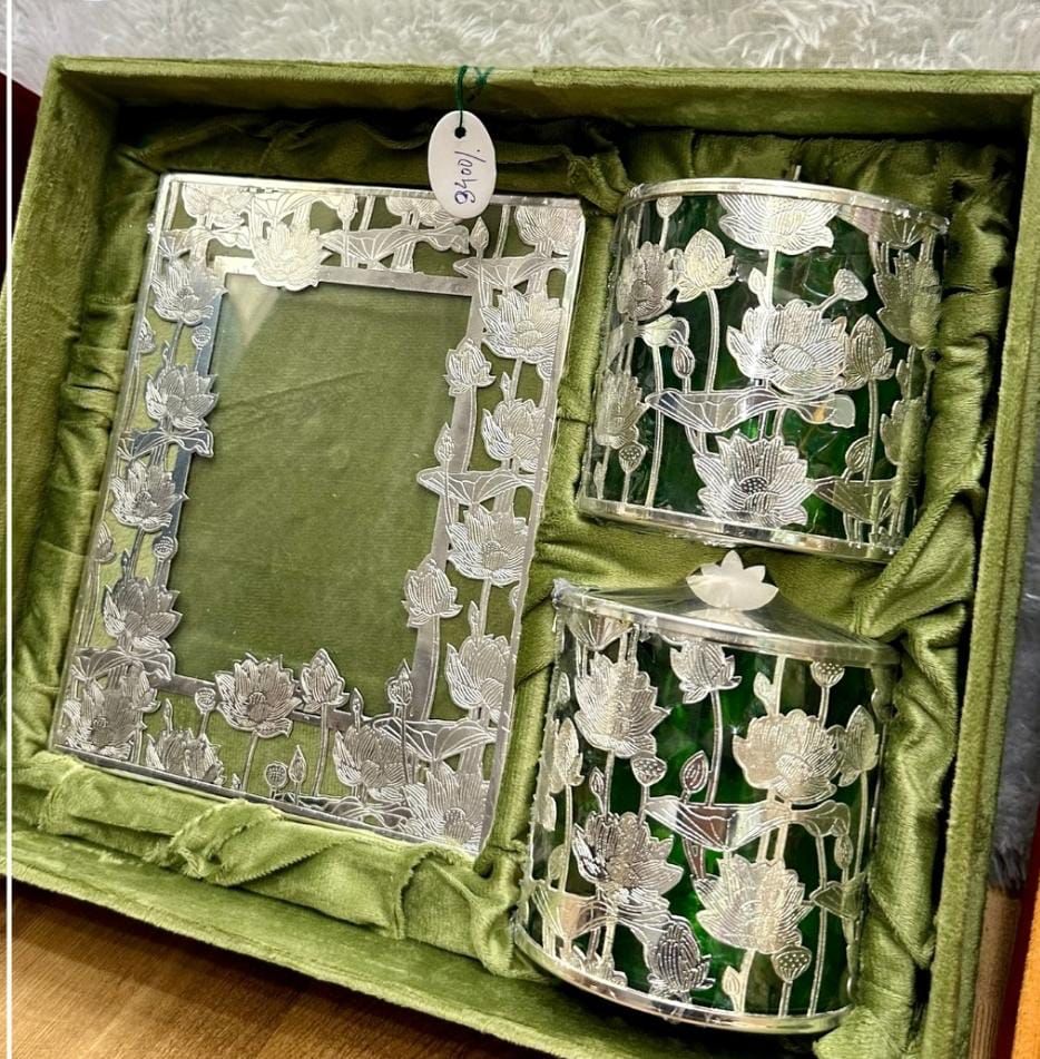 Velvet German Silver Hamper
