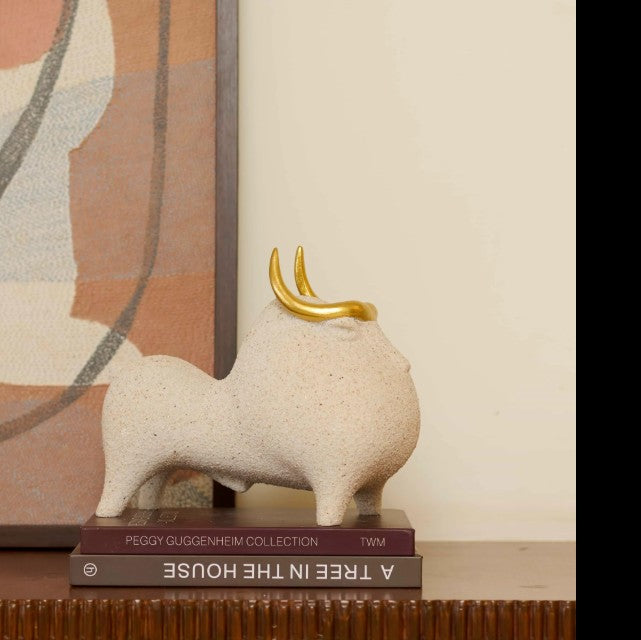Luxury Golden Horn Bull Sculpture – Symbol of Strength & Prosperity